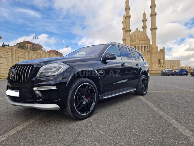 Mercedes GL 63 AMG 2015, 96,000 km - 5.5 l - Bakı