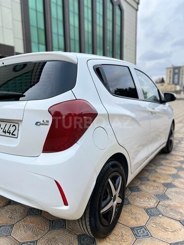 Chevrolet Spark 2017, 94,000 km - 1.0 l - Gəncə