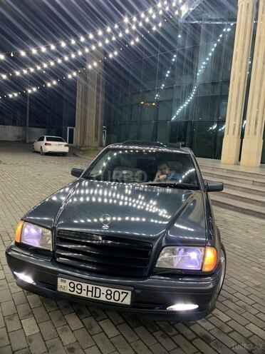 Mercedes C 220 2000, 650,000 km - 2.2 l - İmişli