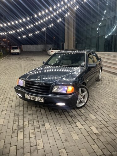 Mercedes C 220 2000, 650,000 km - 2.2 l - İmişli