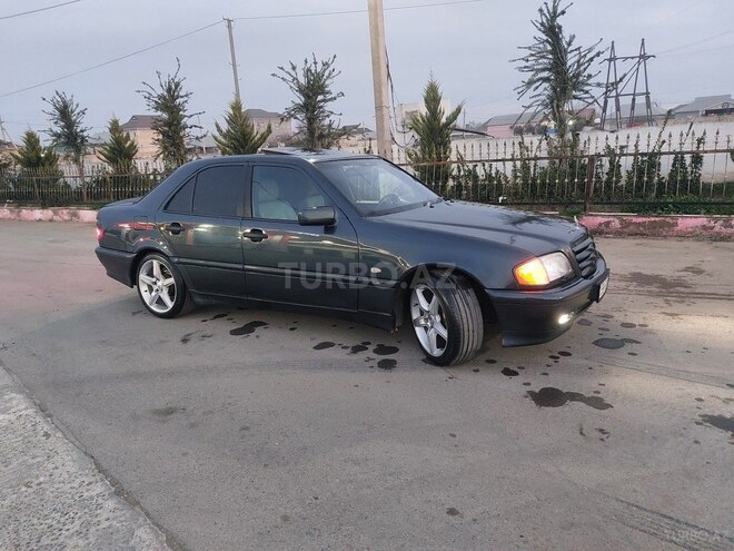 Mercedes C 220 2000, 650,000 km - 2.2 l - İmişli