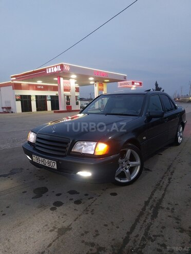 Mercedes C 220 2000, 650,000 km - 2.2 l - İmişli