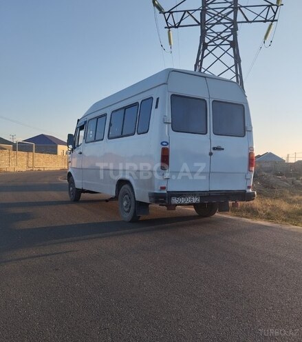 Mercedes 208 D 1992, 300,000 km - 2.3 l - Bakı