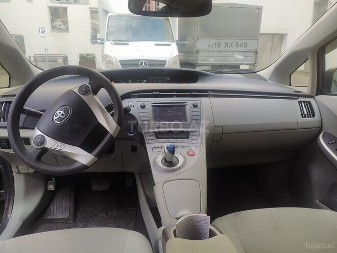 Toyota Prius 2014, 115,000 km - 1.8 л - Bakı