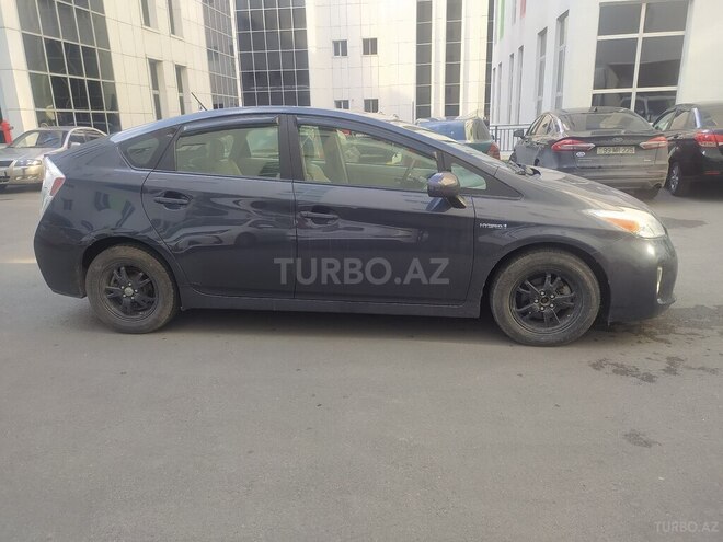 Toyota Prius 2014, 115,000 km - 1.8 л - Bakı