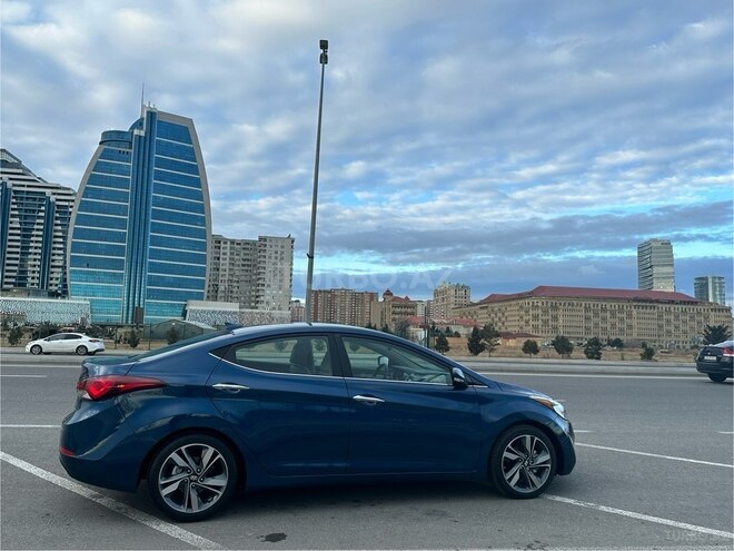 Hyundai Elantra 2015, 130,121 km - 1.8 l - Bakı