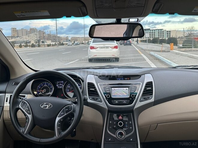 Hyundai Elantra 2015, 130,121 km - 1.8 l - Bakı