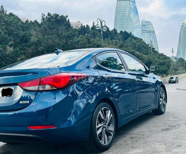 Hyundai Elantra 2015, 130,121 km - 1.8 l - Bakı