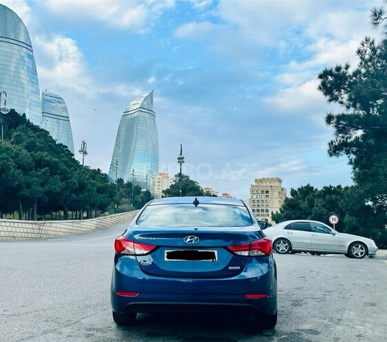 Hyundai Elantra 2015, 130,121 km - 1.8 l - Bakı
