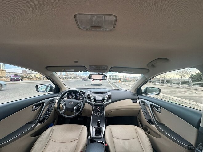 Hyundai Elantra 2015, 130,121 km - 1.8 l - Bakı