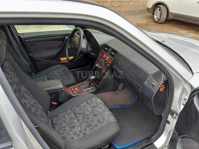 Mercedes C 180 1997, 356,000 km - 1.8 l - Bakı