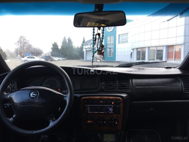 Opel Vectra 1998, 347,000 km - 2.0 l - Qazax