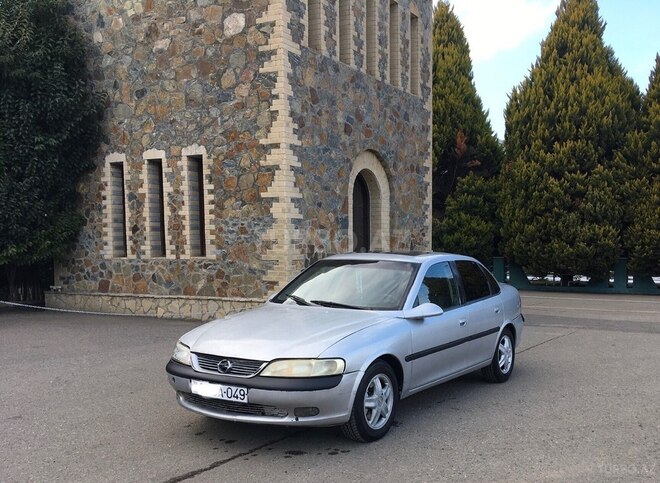 Opel Vectra 1998, 347,000 km - 2.0 l - Qazax