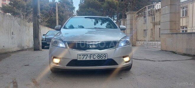 Kia Ceed 2010, 241,000 km - 1.6 л - Bakı