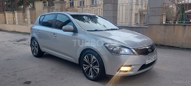 Kia Ceed 2010, 241,000 km - 1.6 л - Bakı