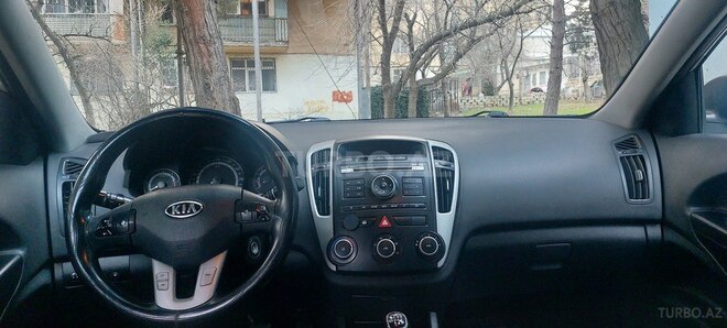 Kia Ceed 2010, 241,000 km - 1.6 л - Bakı