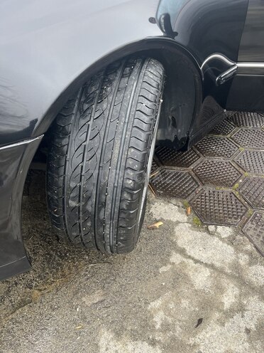 Mercedes E 320 2002, 312,000 km - 3.2 l - Quba