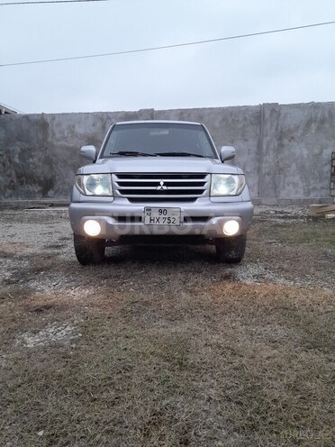 Mitsubishi Pajero io 2004, 227,612 km - 2.0 л - Siyəzən
