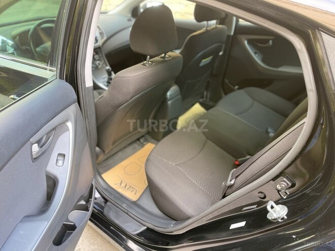Hyundai Elantra 2015, 104,248 km - 1.8 l - Bakı