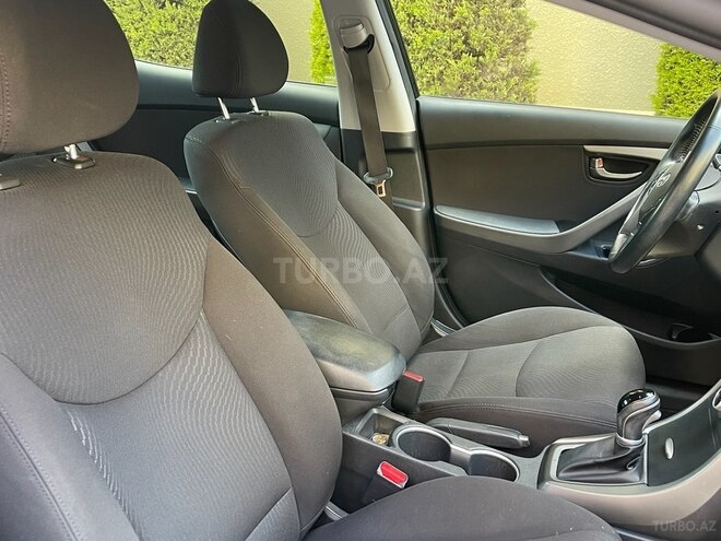 Hyundai Elantra 2015, 104,248 km - 1.8 l - Bakı