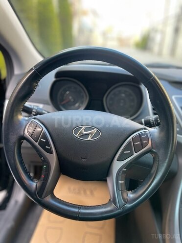 Hyundai Elantra 2015, 104,248 km - 1.8 l - Bakı