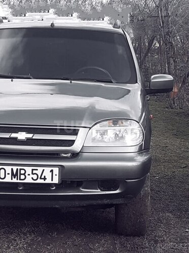 Chevrolet Niva 2005, 98,000 km - 1.7 l - Saatlı