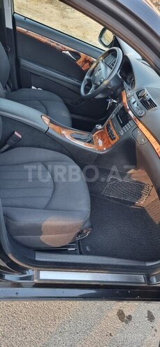 Mercedes E 220 2006, 201,637 km - 2.2 l - Bakı
