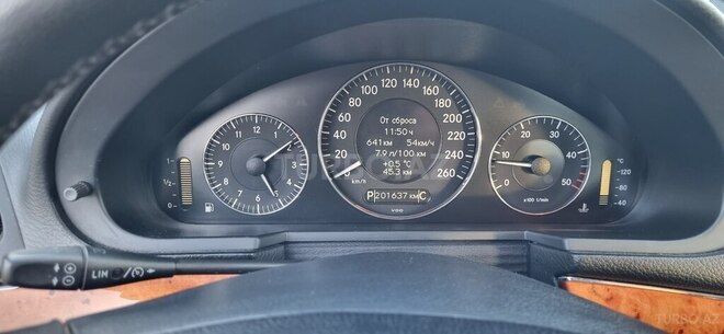 Mercedes E 220 2006, 201,637 km - 2.2 l - Bakı