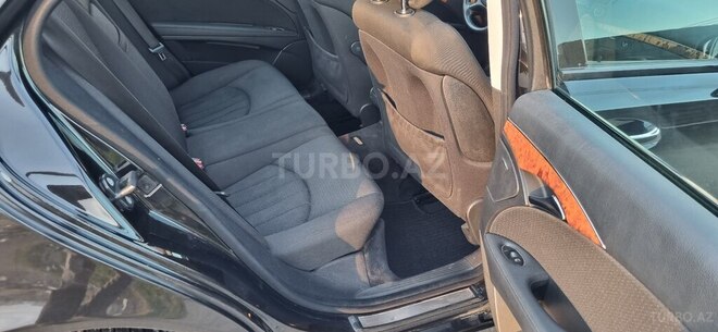 Mercedes E 220 2006, 201,637 km - 2.2 l - Bakı