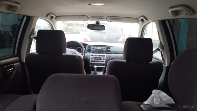 Toyota Corolla 2005, 294,000 km - 1.4 l - Gəncə