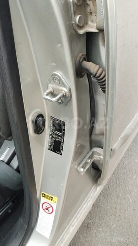 Toyota Corolla 2005, 294,000 km - 1.4 l - Gəncə