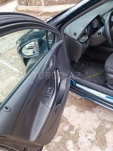 Opel Astra 2016, 180,800 km - 1.6 l - Bakı