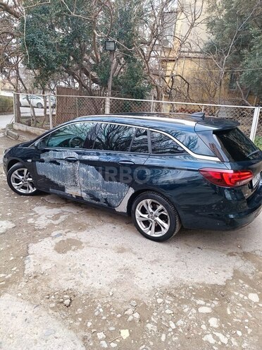 Opel Astra 2016, 180,800 km - 1.6 l - Bakı