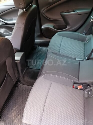 Opel Astra 2016, 180,800 km - 1.6 l - Bakı