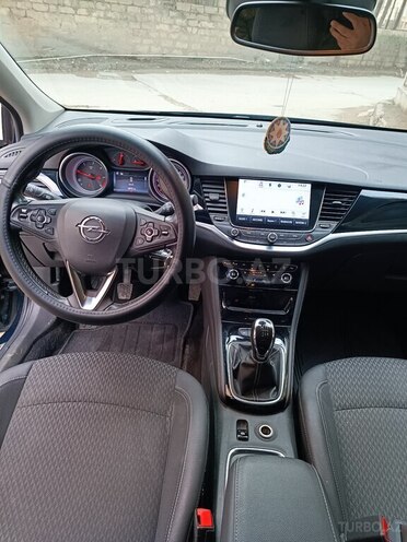 Opel Astra 2016, 180,800 km - 1.6 l - Bakı