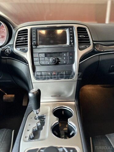 Jeep Grand Cherokee 2012, 153,000 km - 3.6 l - Quba