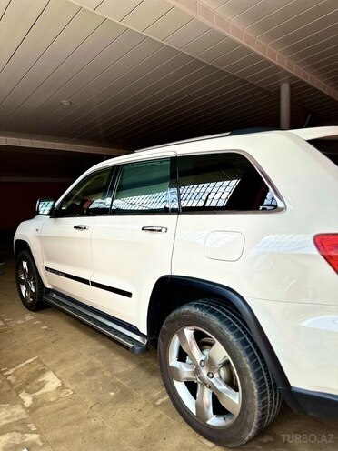 Jeep Grand Cherokee 2012, 153,000 km - 3.6 l - Quba