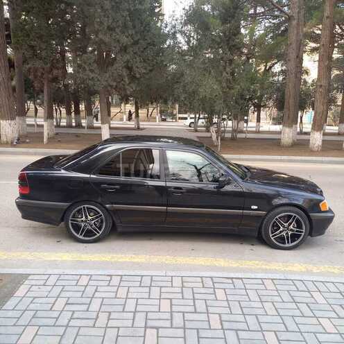 Mercedes C 180 1997, 136,000 km - 1.8 l - Sumqayıt
