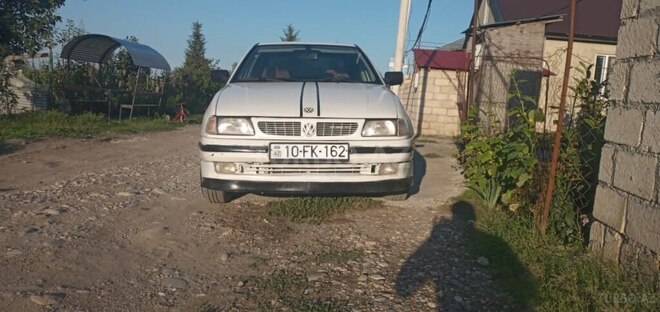 Volkswagen Polo 1995, 240,000 km - 1.6 л - Bakı