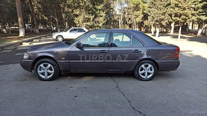 Mercedes C 220 1994, 298,658 km - 2.2 l - Sumqayıt