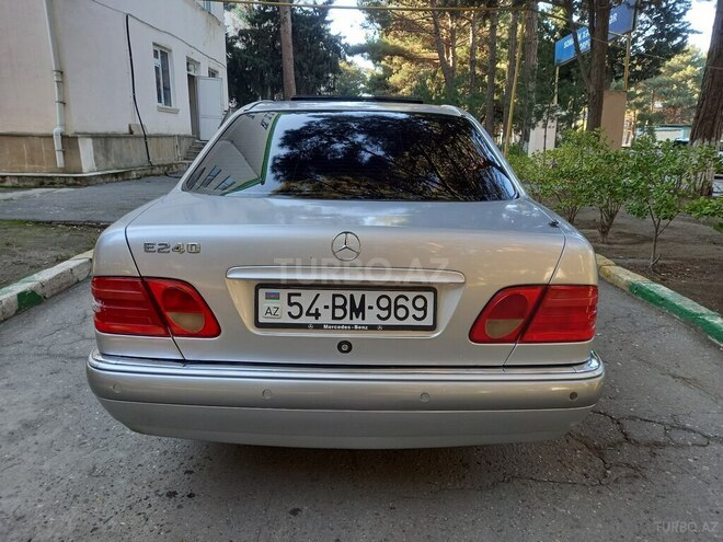 Mercedes E 240 1999, 377,700 km - 2.4 l - Sumqayıt