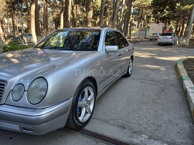 Mercedes E 240 1999, 377,700 km - 2.4 l - Sumqayıt