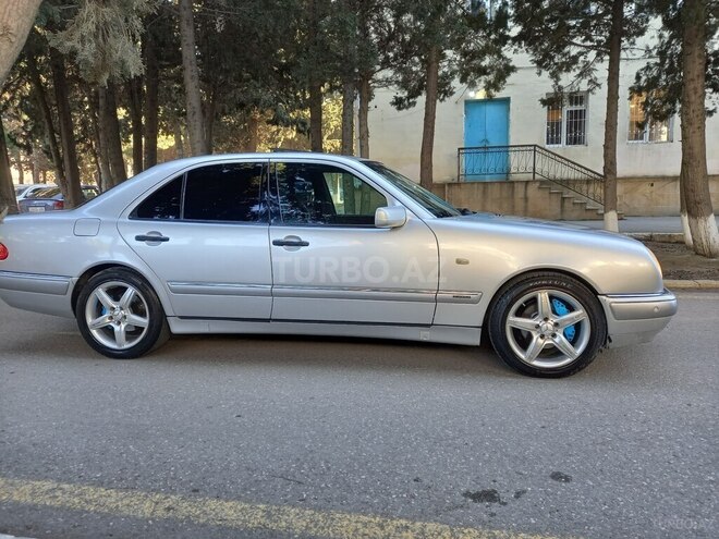 Mercedes E 240 1999, 377,700 km - 2.4 l - Sumqayıt