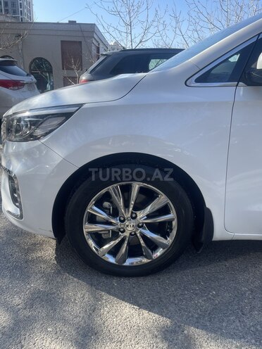 Kia Carnival 2018, 99,100 km - 2.2 l - Bakı