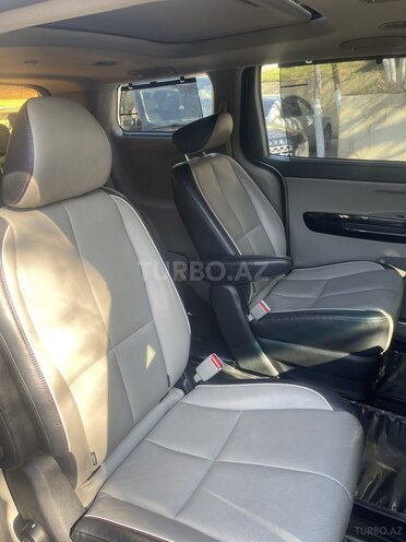 Kia Carnival 2018, 99,100 km - 2.2 l - Bakı