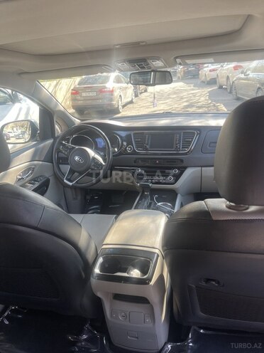 Kia Carnival 2018, 99,100 km - 2.2 l - Bakı
