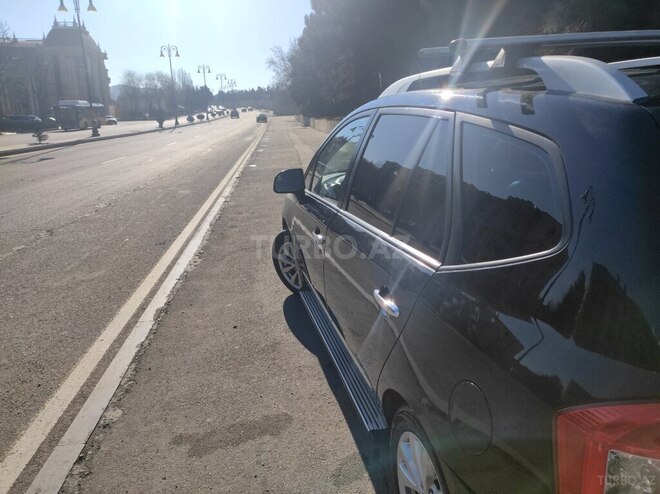 Kia Carens 2011, 302,000 km - 2.0 л - Bakı
