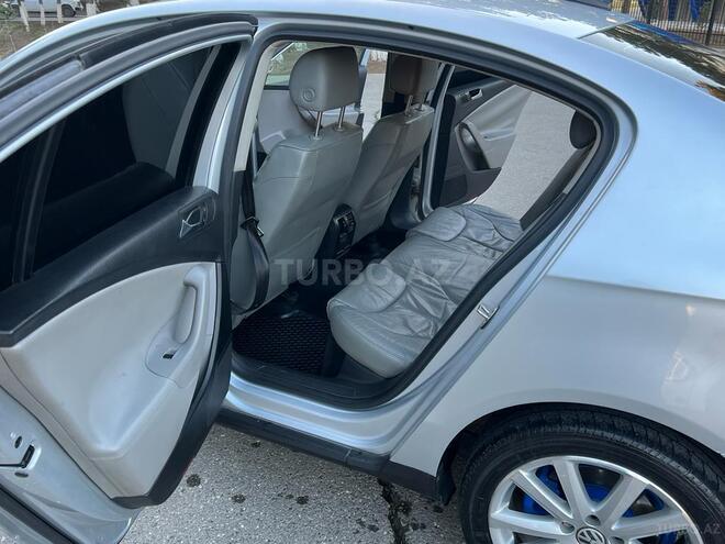 Volkswagen Passat 2005, 245,657 km - 2.0 l - Sumqayıt