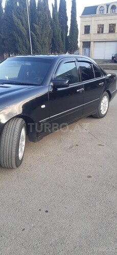 Mercedes E 240 1998, 354,201 km - 2.4 l - Gəncə