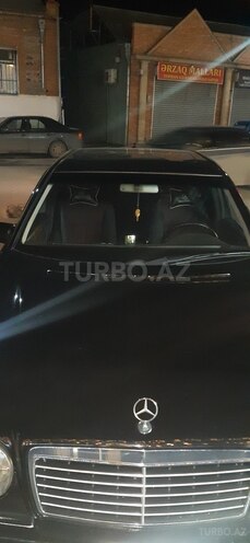 Mercedes E 240 1998, 354,201 km - 2.4 l - Gəncə